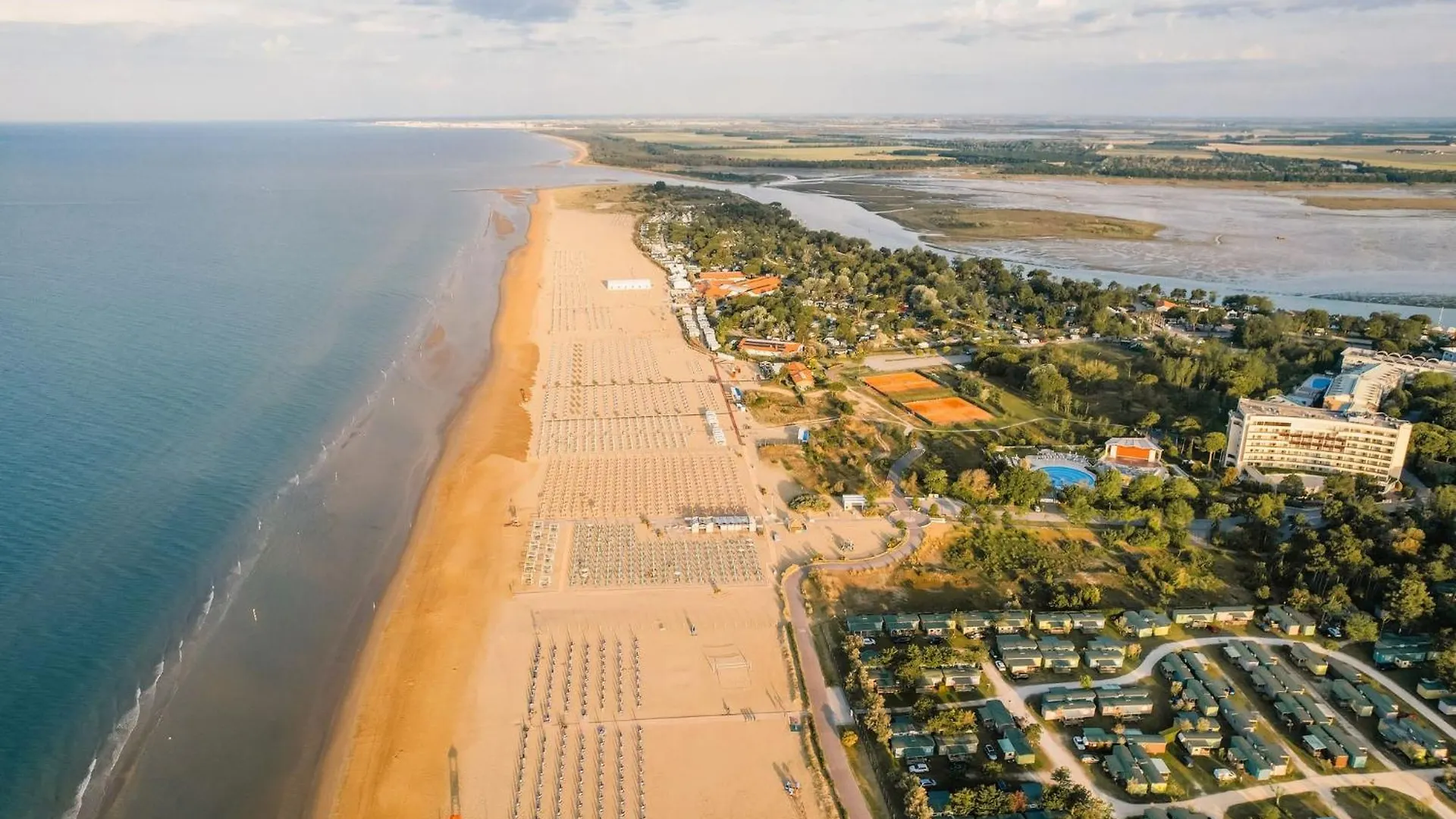 Cozy Villa 250 Metres From The Beach - Beahost - Bibione Italien